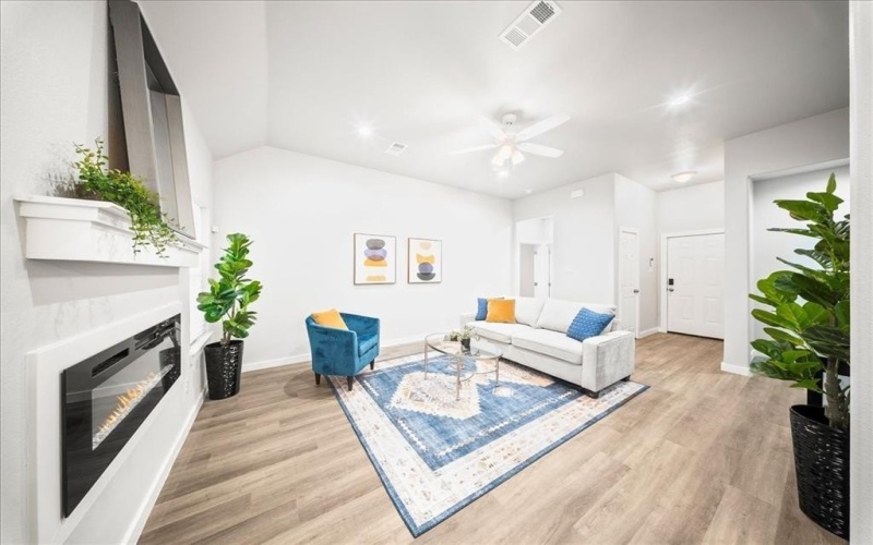 1624 E Collin Street, Corsicana, TX 75110, 3 Bedrooms Bedrooms, ,2 BathroomsBathrooms,Residential,For Sale,1624 E Collin Street,0,21069835