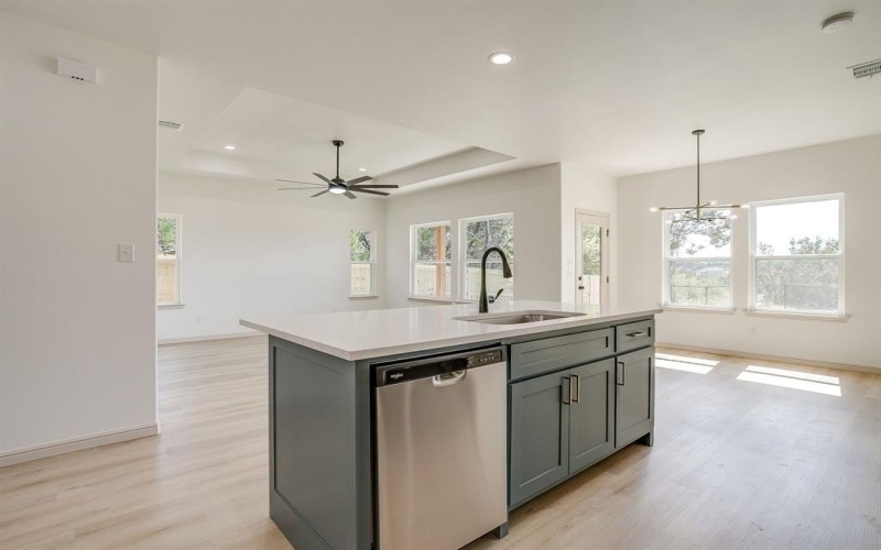 1305 Woodmere Trail, Granbury, TX 76048, 3 Bedrooms Bedrooms, ,2 BathroomsBathrooms,Residential,For Sale,1305 Woodmere Trail,0,21070243