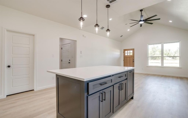 1307 Woodmere Trail, Granbury, TX 76048, 3 Bedrooms Bedrooms, ,2 BathroomsBathrooms,Residential,For Sale,1307 Woodmere Trail,0,21070287