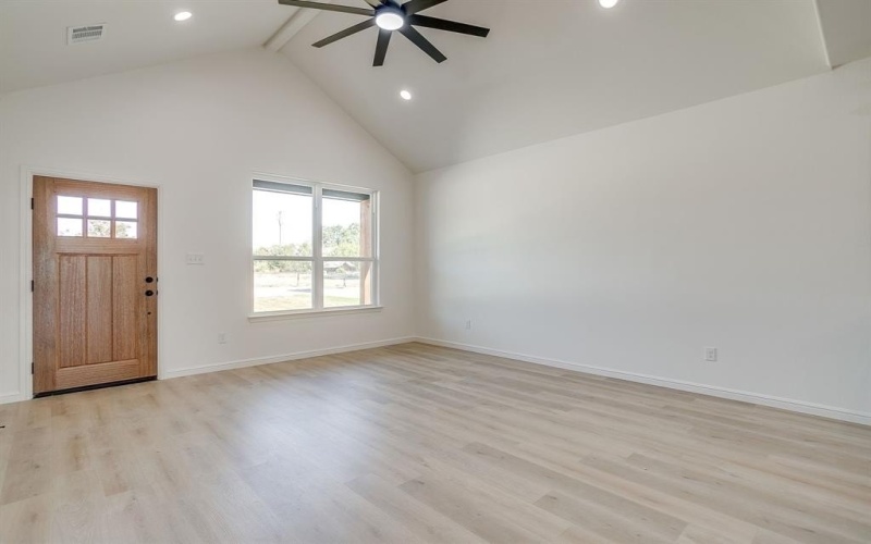 1307 Woodmere Trail, Granbury, TX 76048, 3 Bedrooms Bedrooms, ,2 BathroomsBathrooms,Residential,For Sale,1307 Woodmere Trail,0,21070287