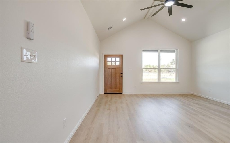 1307 Woodmere Trail, Granbury, TX 76048, 3 Bedrooms Bedrooms, ,2 BathroomsBathrooms,Residential,For Sale,1307 Woodmere Trail,0,21070287