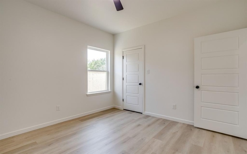 1307 Woodmere Trail, Granbury, TX 76048, 3 Bedrooms Bedrooms, ,2 BathroomsBathrooms,Residential,For Sale,1307 Woodmere Trail,0,21070287