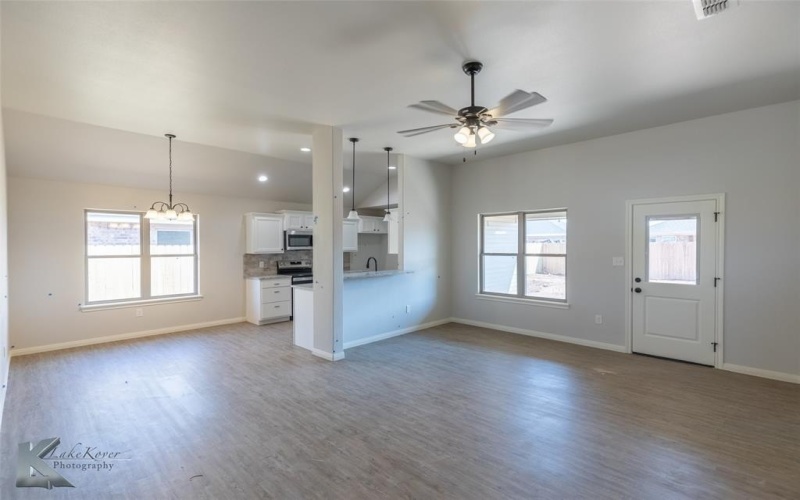 265 Showdown Road, Abilene, TX 79602, 3 Bedrooms Bedrooms, ,2 BathroomsBathrooms,Residential,For Sale,265 Showdown Road,0,21070570