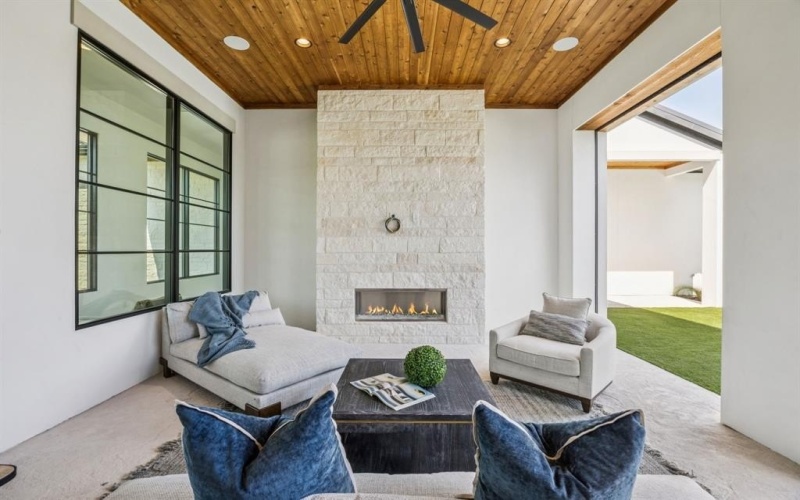 2625 Ridgecrest Drive, Southlake, TX 76092, 5 Bedrooms Bedrooms, ,6 BathroomsBathrooms,Residential,For Sale,2625 Ridgecrest Drive,0,21070684