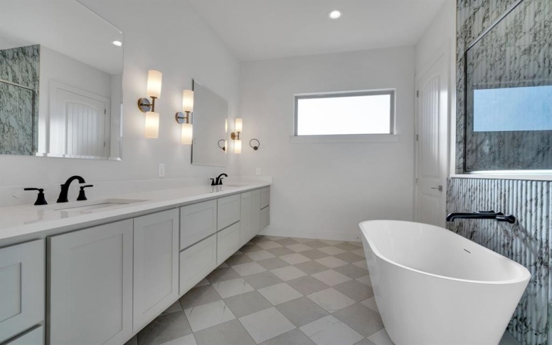 6431 McChesney Drive, Midlothian, TX 76065, 4 Bedrooms Bedrooms, ,3 BathroomsBathrooms,Residential,For Sale,6431 McChesney Drive,0,21070710