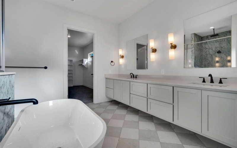 6431 McChesney Drive, Midlothian, TX 76065, 4 Bedrooms Bedrooms, ,3 BathroomsBathrooms,Residential,For Sale,6431 McChesney Drive,0,21070710