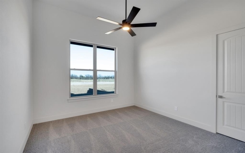 6431 McChesney Drive, Midlothian, TX 76065, 4 Bedrooms Bedrooms, ,3 BathroomsBathrooms,Residential,For Sale,6431 McChesney Drive,0,21070710