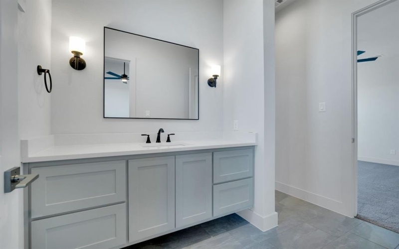 6431 McChesney Drive, Midlothian, TX 76065, 4 Bedrooms Bedrooms, ,3 BathroomsBathrooms,Residential,For Sale,6431 McChesney Drive,0,21070710