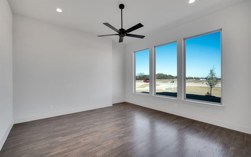 6431 McChesney Drive, Midlothian, TX 76065, 4 Bedrooms Bedrooms, ,3 BathroomsBathrooms,Residential,For Sale,6431 McChesney Drive,0,21070710