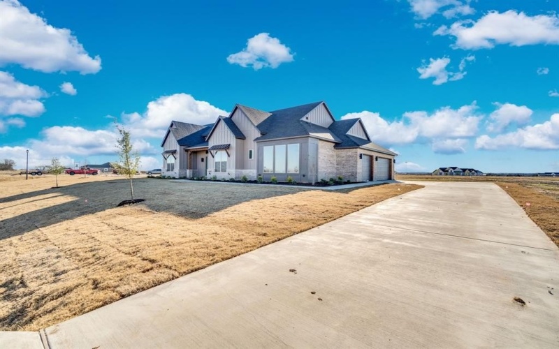 6431 McChesney Drive, Midlothian, TX 76065, 4 Bedrooms Bedrooms, ,3 BathroomsBathrooms,Residential,For Sale,6431 McChesney Drive,0,21070710