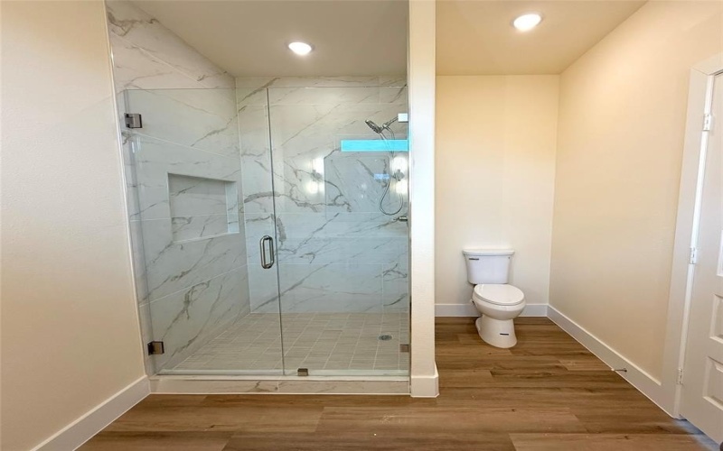 5517 Stonegate Circle, Granbury, TX 76048, 3 Bedrooms Bedrooms, ,2 BathroomsBathrooms,Residential,For Sale,5517 Stonegate Circle,0,21070767