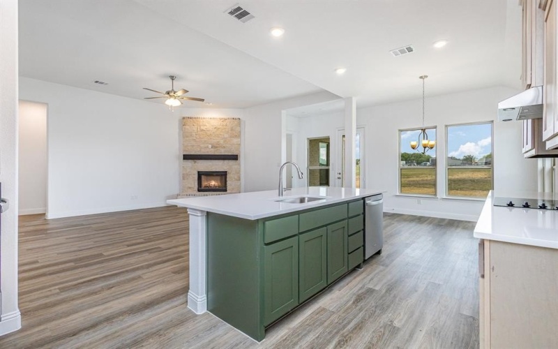 6044 Mango, Sanger, TX 76266, 4 Bedrooms Bedrooms, ,2 BathroomsBathrooms,Residential,For Sale,6044 Mango,0,21070989