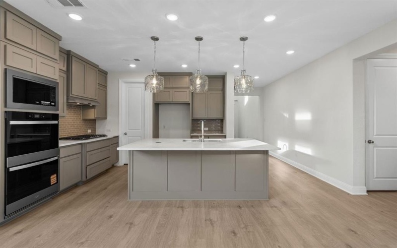 3905 Menard Street, McKinney, TX 75071, 4 Habitaciones Habitaciones , ,3 BañosBaños,Residential,En Venta,3905 Menard Street,0,21071103