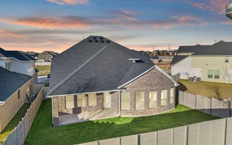 3905 Menard Street, McKinney, TX 75071, 4 Habitaciones Habitaciones , ,3 BañosBaños,Residential,En Venta,3905 Menard Street,0,21071103