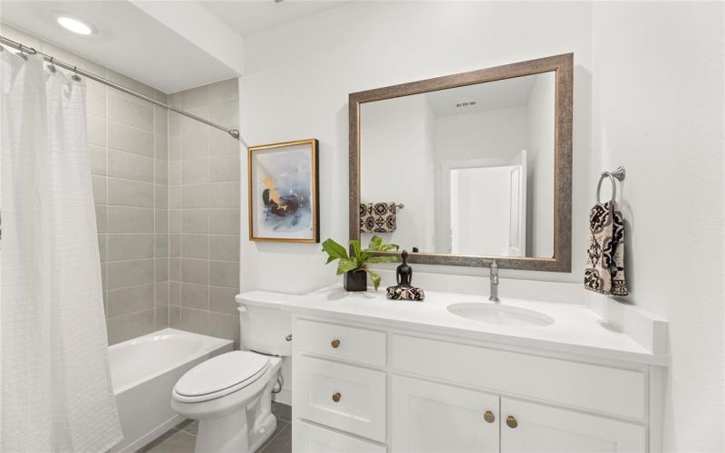 1217 Armstrong, The Colony, TX 75056, 3 Habitaciones Habitaciones , ,2 BañosBaños,Residential,En Venta,1217 Armstrong,0,21071108