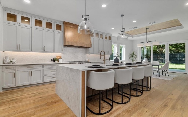 2912 Sutton Place, Southlake, TX 76092, 5 Bedrooms Bedrooms, ,5 BathroomsBathrooms,Residential,For Sale,2912 Sutton Place,0,21063310