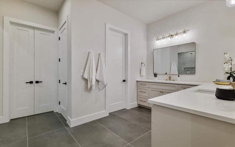 2912 Sutton Place, Southlake, TX 76092, 5 Bedrooms Bedrooms, ,5 BathroomsBathrooms,Residential,For Sale,2912 Sutton Place,0,21063310