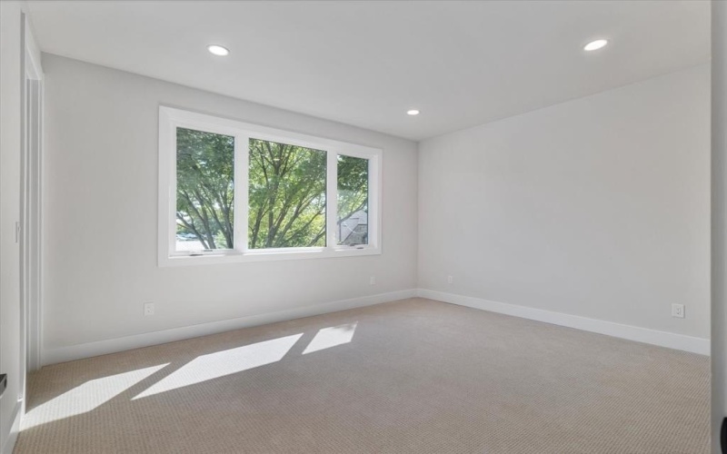 2912 Sutton Place, Southlake, TX 76092, 5 Bedrooms Bedrooms, ,5 BathroomsBathrooms,Residential,For Sale,2912 Sutton Place,0,21063310