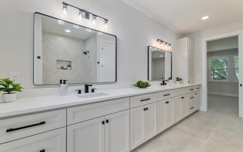 2912 Sutton Place, Southlake, TX 76092, 5 Bedrooms Bedrooms, ,5 BathroomsBathrooms,Residential,For Sale,2912 Sutton Place,0,21063310