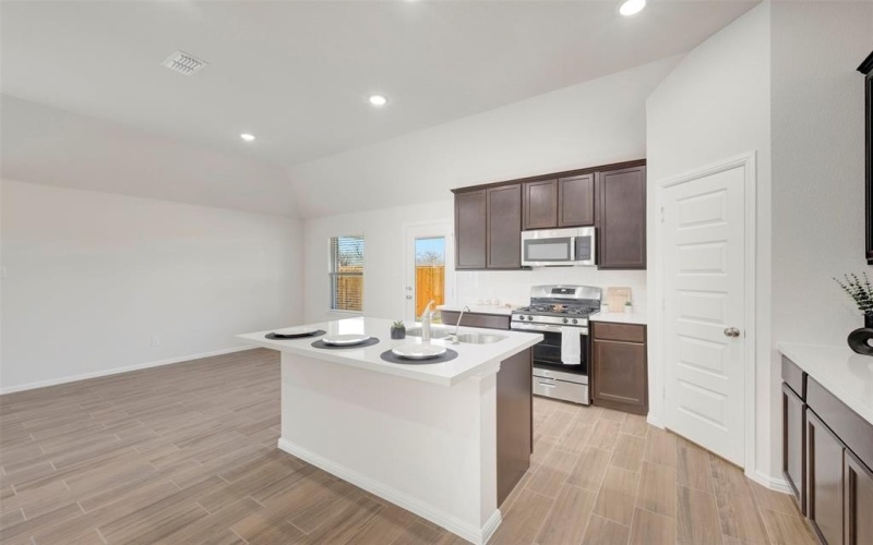 3908 Birch Lane, Denton, TX 76226, 4 Habitaciones Habitaciones , ,2 BañosBaños,Residential,En Venta,3908 Birch Lane,0,21064770