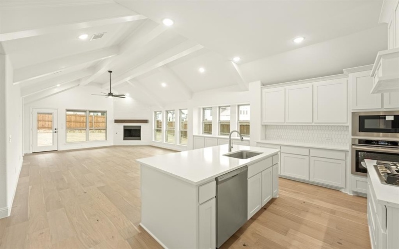 5600 Winona Lane, McKinney, TX 75071, 4 Bedrooms Bedrooms, ,3 BathroomsBathrooms,Residential,For Sale,5600 Winona Lane,0,21071169