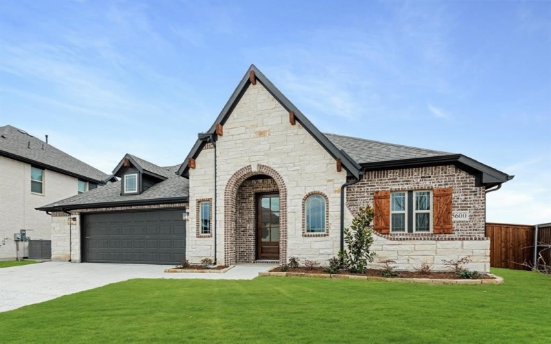 5600 Winona Lane, McKinney, TX 75071, 4 Bedrooms Bedrooms, ,3 BathroomsBathrooms,Residential,For Sale,5600 Winona Lane,0,21071169