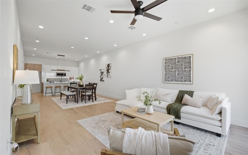 4517 Munger Avenue #104, Dallas, TX 75204, 2 Habitaciones Habitaciones , ,2 BañosBaños,Residential,En Venta,4517 Munger Avenue,0,21071174