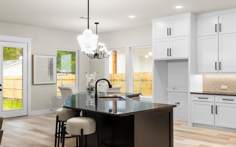 1905 Dillard Street, Fort Worth, TX 76105, 3 Habitaciones Habitaciones , ,2 BañosBaños,Residential,En Venta,1905 Dillard Street,0,21071199