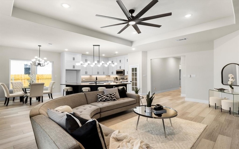 1905 Dillard Street, Fort Worth, TX 76105, 3 Habitaciones Habitaciones , ,2 BañosBaños,Residential,En Venta,1905 Dillard Street,0,21071199