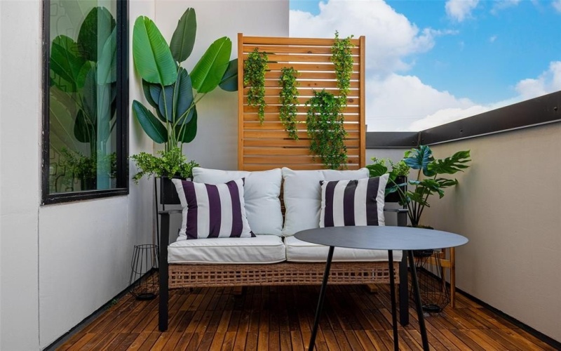 610 N Oak Cliff Boulevard #204, Dallas, TX 75208, 3 Habitaciones Habitaciones , ,3 BañosBaños,Residential,En Venta,610 N Oak Cliff Boulevard,0,21071244
