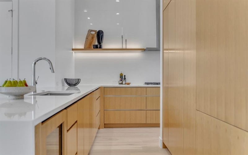 610 N Oak Cliff Boulevard #204, Dallas, TX 75208, 3 Habitaciones Habitaciones , ,3 BañosBaños,Residential,En Venta,610 N Oak Cliff Boulevard,0,21071244