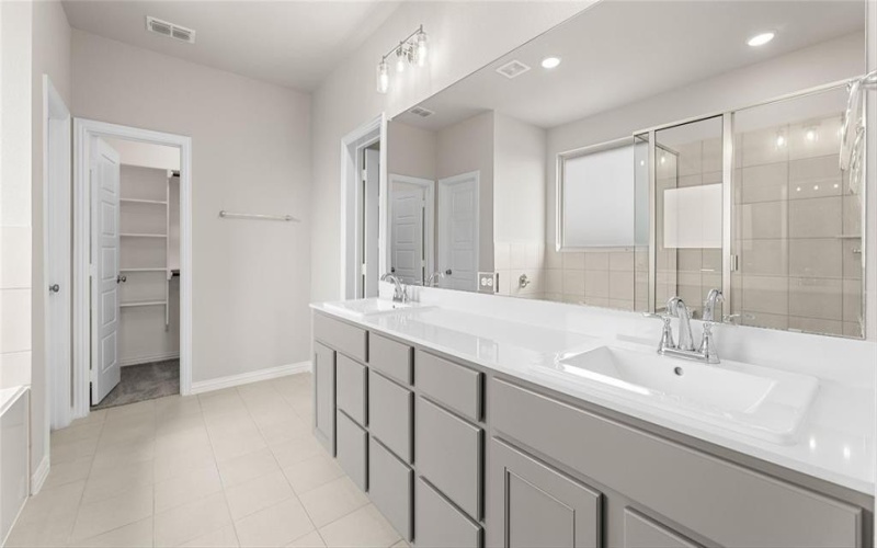 348 Deer Ridge Drive, Willow Park, TX 76008, 3 Bedrooms Bedrooms, ,2 BathroomsBathrooms,Residential,For Sale,348 Deer Ridge Drive,0,21071274