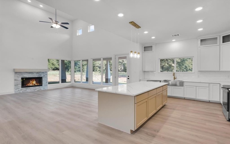 247 Silver Lakes Drive, Sunset, TX 76270, 4 Bedrooms Bedrooms, ,3 BathroomsBathrooms,Residential,For Sale,247 Silver Lakes Drive,0,21071293