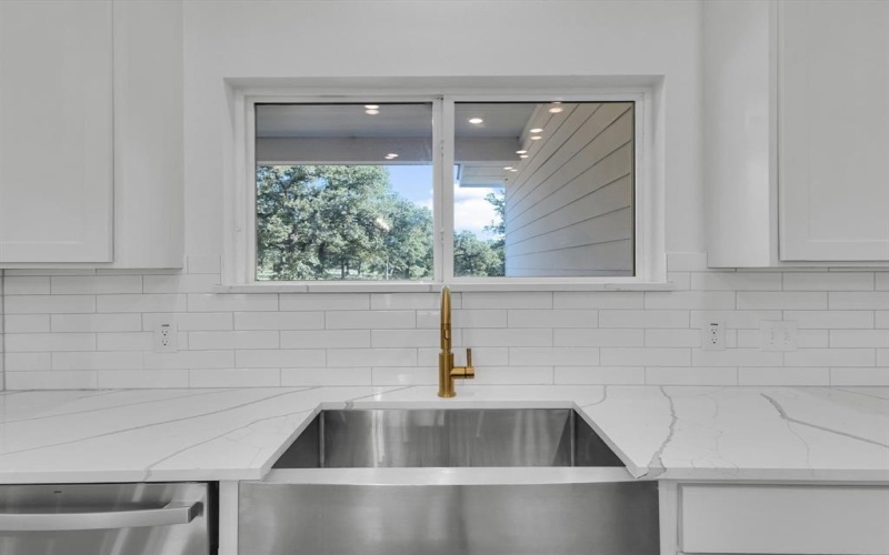 247 Silver Lakes Drive, Sunset, TX 76270, 4 Bedrooms Bedrooms, ,3 BathroomsBathrooms,Residential,For Sale,247 Silver Lakes Drive,0,21071293