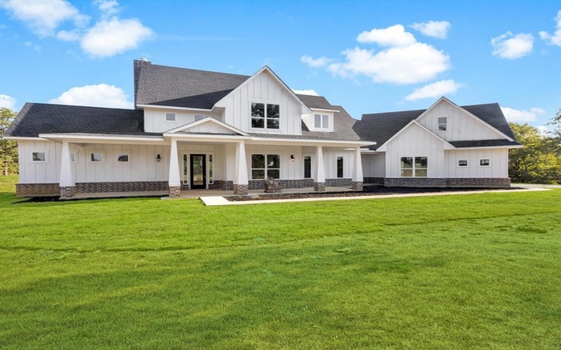 247 Silver Lakes Drive, Sunset, TX 76270, 4 Bedrooms Bedrooms, ,3 BathroomsBathrooms,Residential,For Sale,247 Silver Lakes Drive,0,21071293