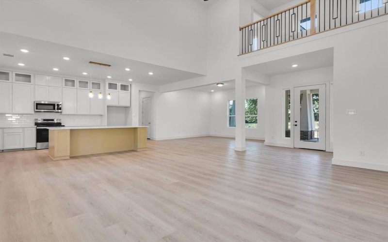 247 Silver Lakes Drive, Sunset, TX 76270, 4 Bedrooms Bedrooms, ,3 BathroomsBathrooms,Residential,For Sale,247 Silver Lakes Drive,0,21071293