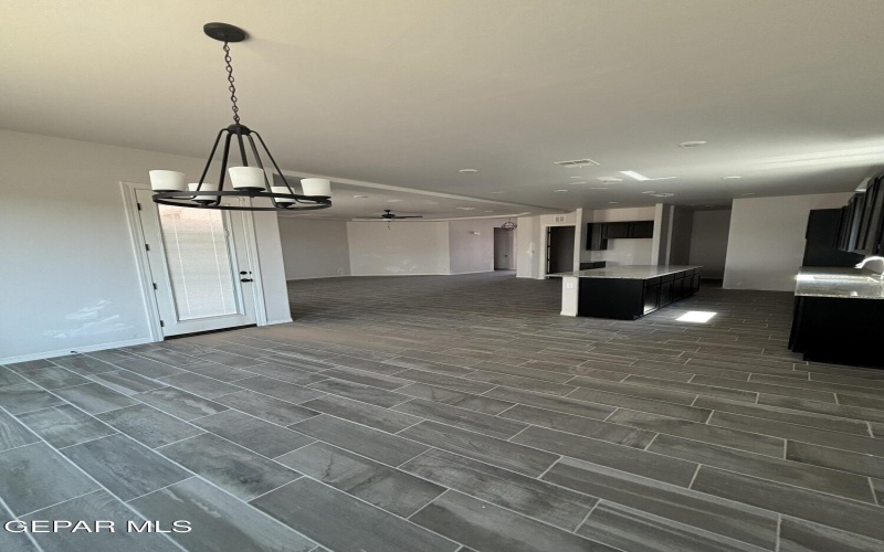 321 MERCED Court, El Paso, TX 79932, 4 Habitaciones Habitaciones , ,2 BañosBaños,Residential,En Venta,321 MERCED Court,921852
