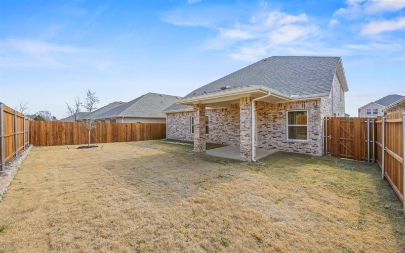 318 Amberville Drive, Red Oak, TX 75154, 4 Bedrooms Bedrooms, ,2 BathroomsBathrooms,Residential,For Sale,318 Amberville Drive,0,21071554