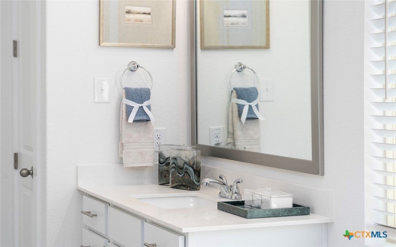 409 Salamander Street, San Marcos, TX 78666, 4 Bedrooms Bedrooms, ,5 BathroomsBathrooms,Residential,For Sale,409 Salamander Street,0,593859