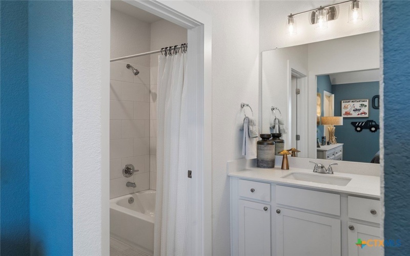 409 Salamander Street, San Marcos, TX 78666, 4 Bedrooms Bedrooms, ,5 BathroomsBathrooms,Residential,For Sale,409 Salamander Street,0,593859