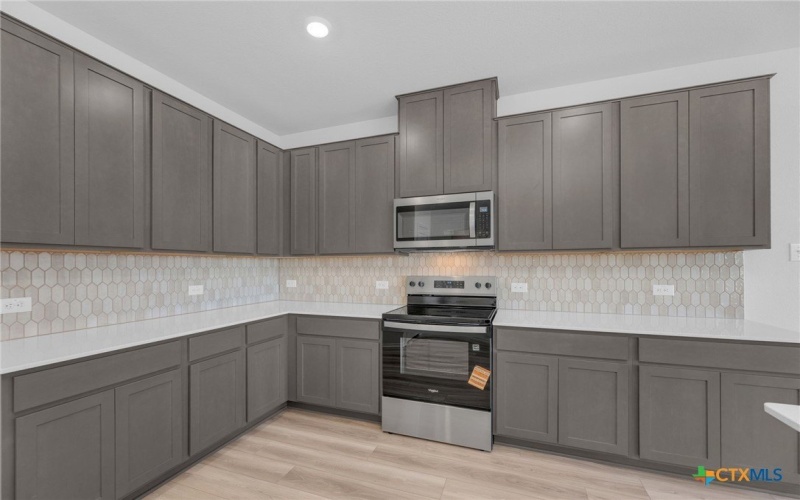 703 Ryan Street, Belton, TX 76513, 4 Habitaciones Habitaciones , ,3 BañosBaños,Residential,En Venta,703 Ryan Street,0,593874