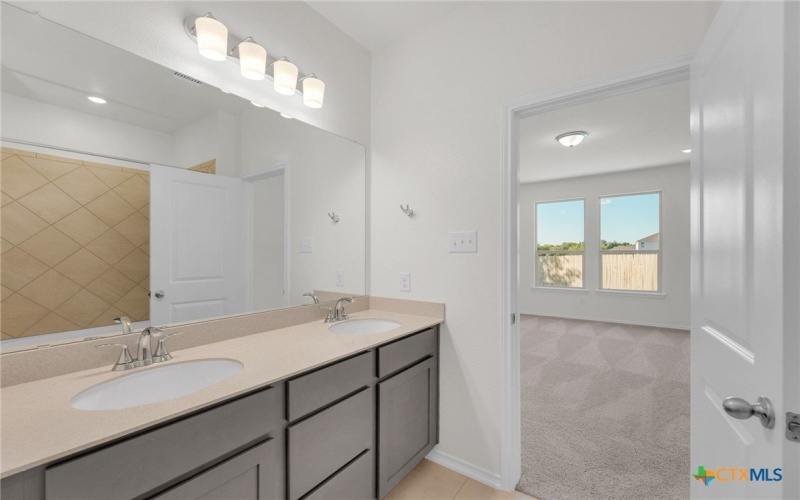 703 Ryan Street, Belton, TX 76513, 4 Habitaciones Habitaciones , ,3 BañosBaños,Residential,En Venta,703 Ryan Street,0,593874