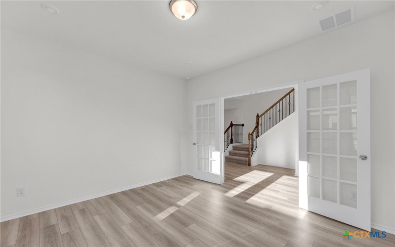 703 Ryan Street, Belton, TX 76513, 4 Habitaciones Habitaciones , ,3 BañosBaños,Residential,En Venta,703 Ryan Street,0,593874