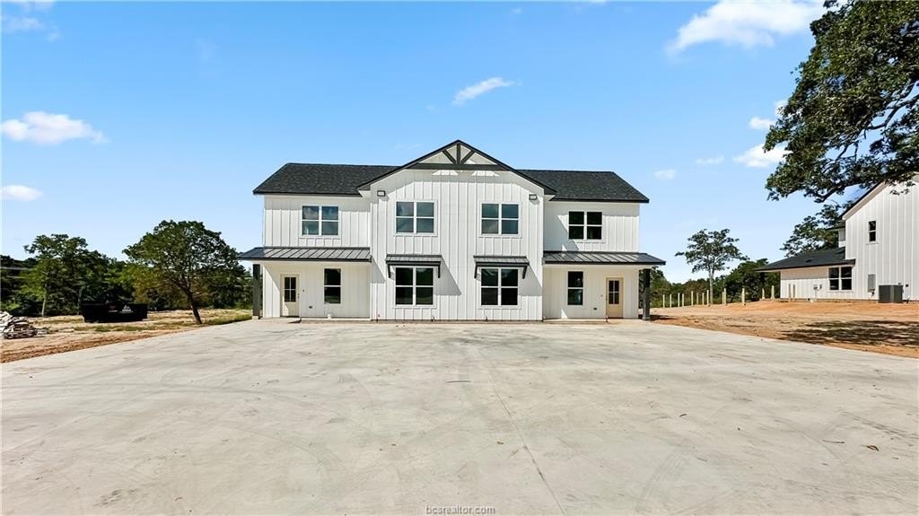 11001/11005 Breedlove Road, College Station, TX 77845, ,Residential Multi Family,En Venta,11001/11005 Breedlove Road,0,25010200
