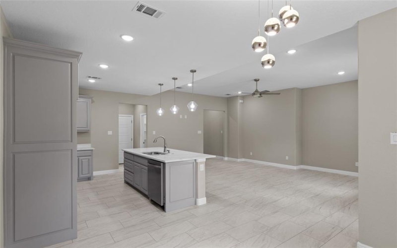 605 Madison Street, Cleburne, TX 76033, 3 Bedrooms Bedrooms, ,2 BathroomsBathrooms,Residential,For Sale,605 Madison Street,0,21061234