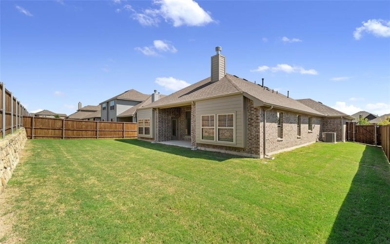 2418 Melrose Drive, Mansfield, TX 76084, 4 Habitaciones Habitaciones , ,3 BañosBaños,Residential,En Venta,2418 Melrose Drive,0,21071506