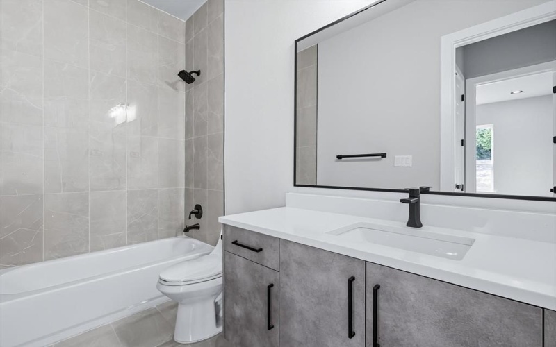 1019 Glenoaks Drive, Weatherford, TX 76088, 4 Bedrooms Bedrooms, ,3 BathroomsBathrooms,Residential,For Sale,1019 Glenoaks Drive,0,21071572