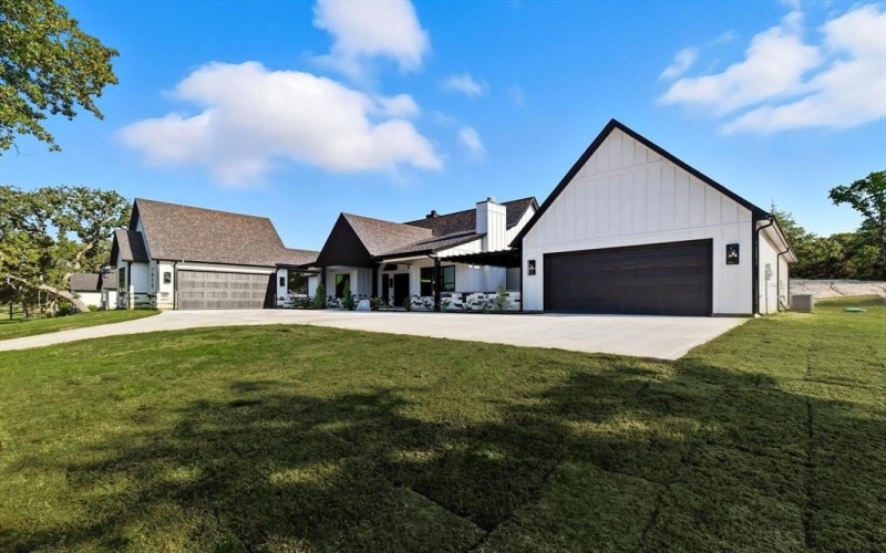 1019 Glenoaks Drive, Weatherford, TX 76088, 4 Bedrooms Bedrooms, ,3 BathroomsBathrooms,Residential,For Sale,1019 Glenoaks Drive,0,21071572