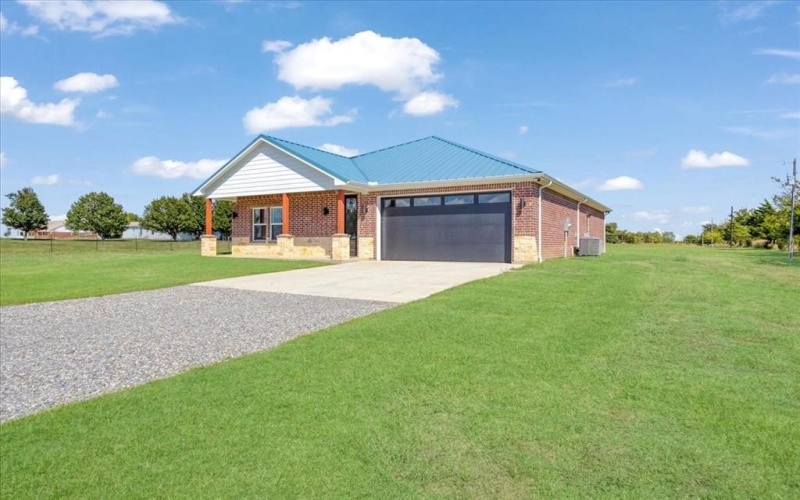452 Spalding Road, Sherman, TX 75092, 3 Bedrooms Bedrooms, ,2 BathroomsBathrooms,Residential,For Sale,452 Spalding Road,0,21071647