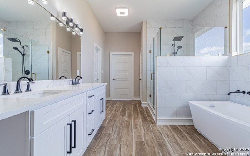 16923 Rancho Escondido, Atascosa, TX 78002, 4 Habitaciones Habitaciones , ,3 BañosBaños,Residential,En Venta,16923 Rancho Escondido,0,1911076